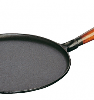 Сковорода для блинов черная,  с деревянной ручкой, 28 см ,с  приспособлением для размазывания теста и лопаткой 